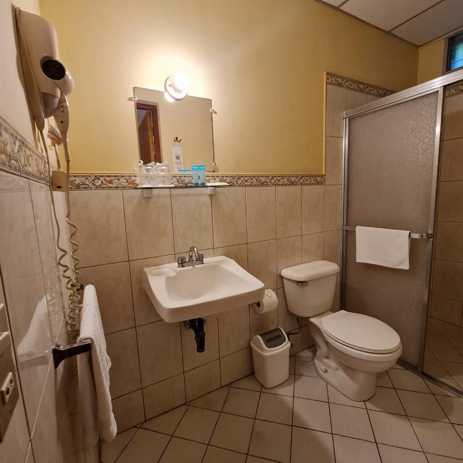 Hotel Austria León Extérieur photo