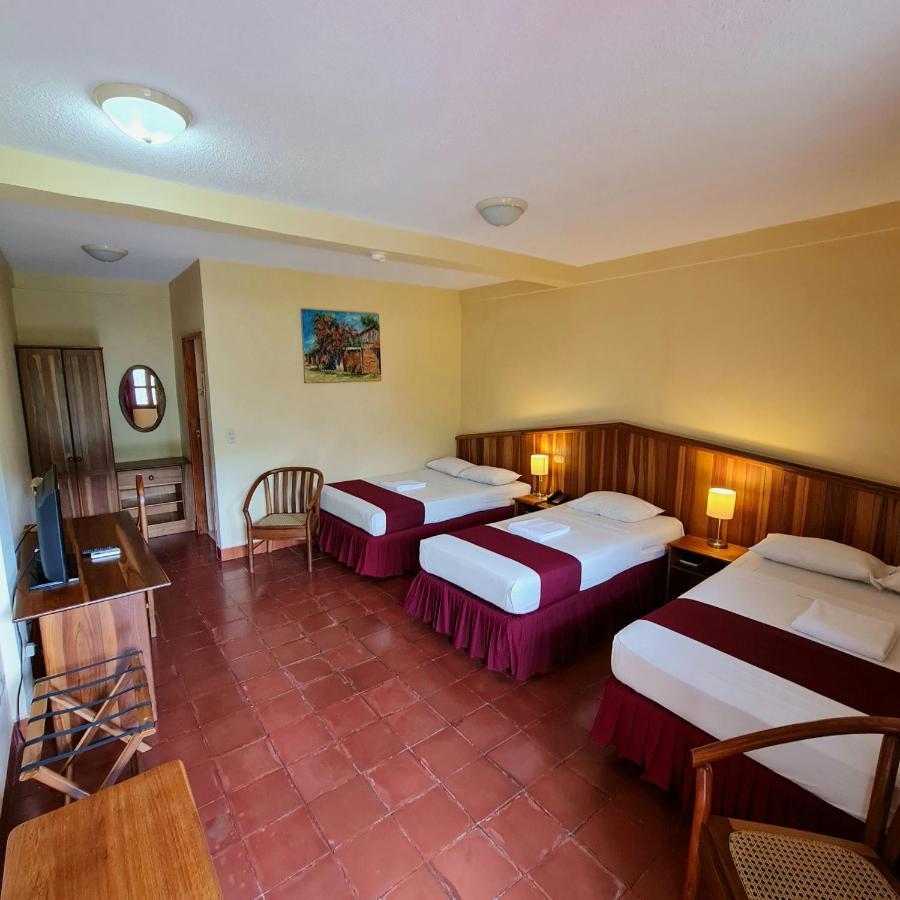 Hotel Austria León Extérieur photo