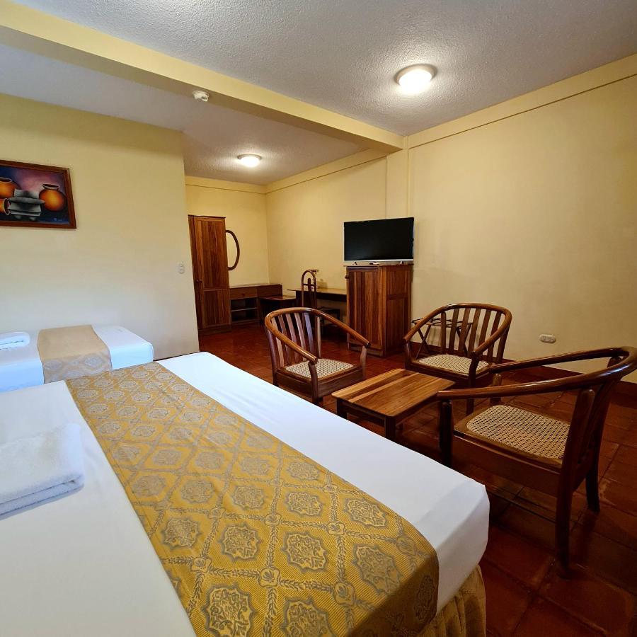 Hotel Austria León Extérieur photo
