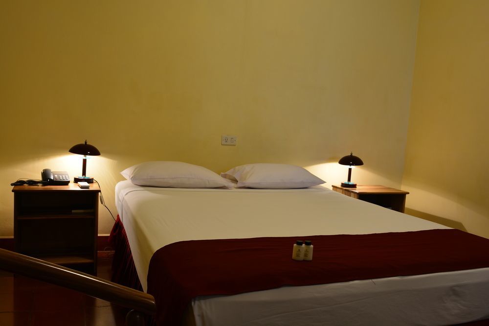 Hotel Austria León Extérieur photo
